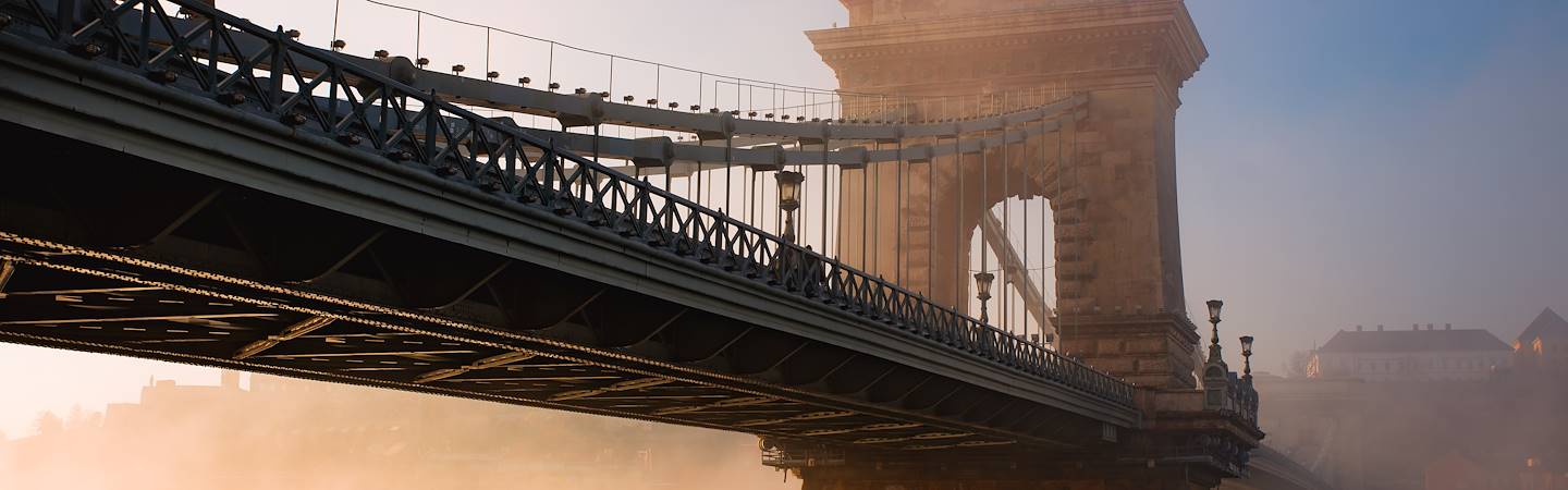 Le pont des Chaînes (Szechenyi Lanchid) classé Patrimoine Mondial de l'UNESCO - Budapest - Hongrie