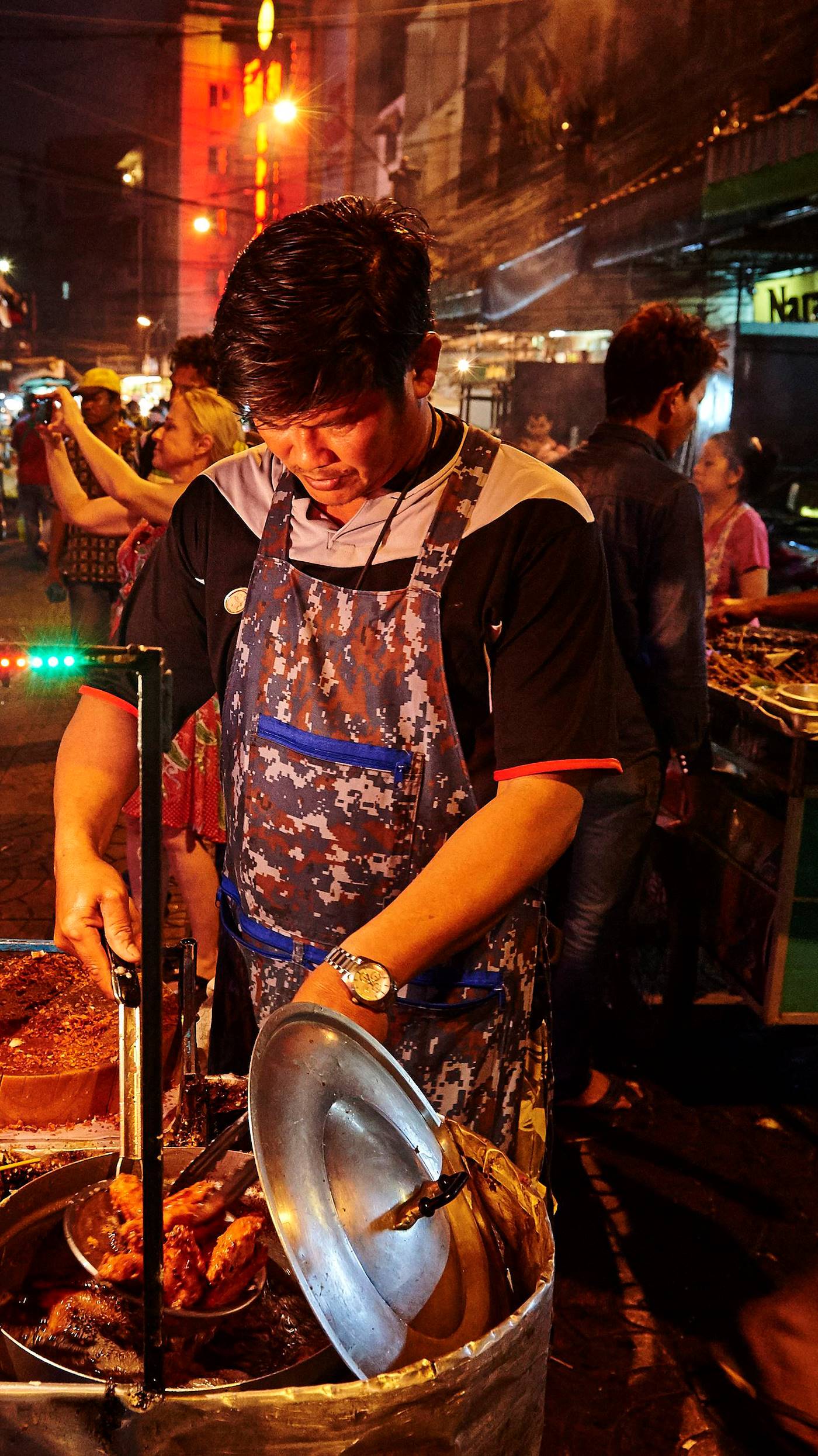 Street food dans le quartier de Chinatown à Bangkok - Thailande