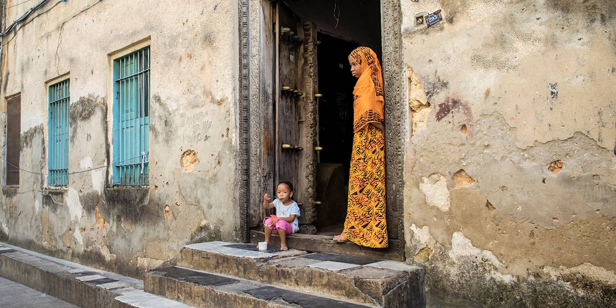 Scène de vie dans le vieux quartier de Zanzibar - Stone Town - Zanzibar Vieille Ville - Tanzanie
