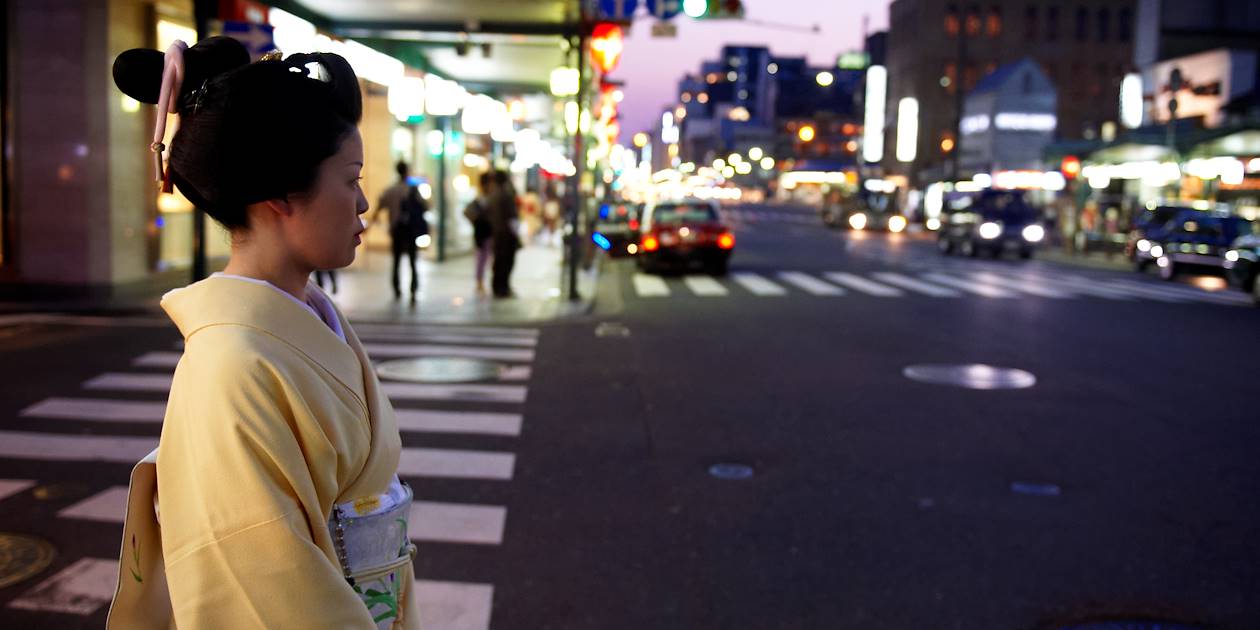 Geisha dans le quartier de Gion - Kyoto - Japon