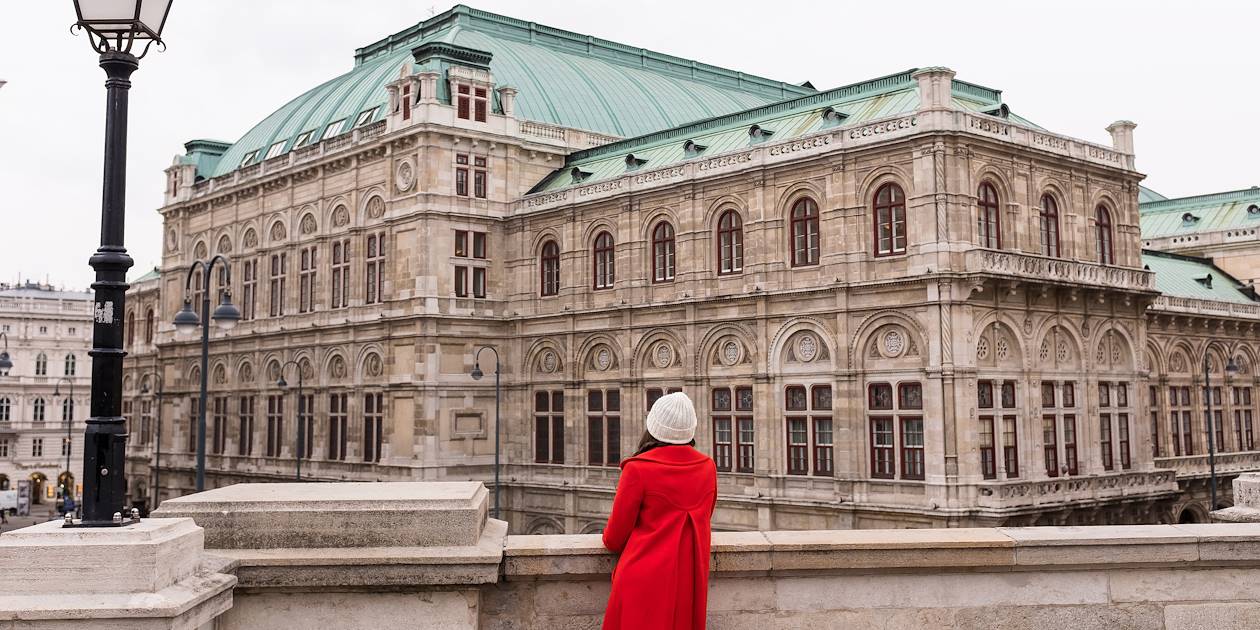 L’arrière du bâtiment de l’Opéra national vu depuis le palais Albertina - Vienne - Autriche