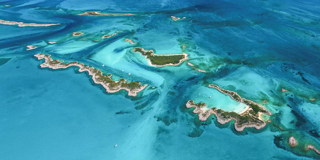 Vue aérienne des îles Exumas - Bahamas