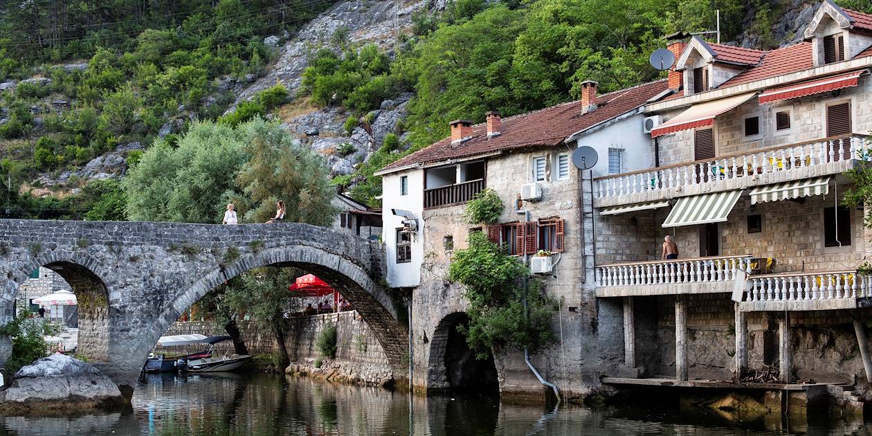 Pont romain de Rijeka Crnojevica - Monténégro