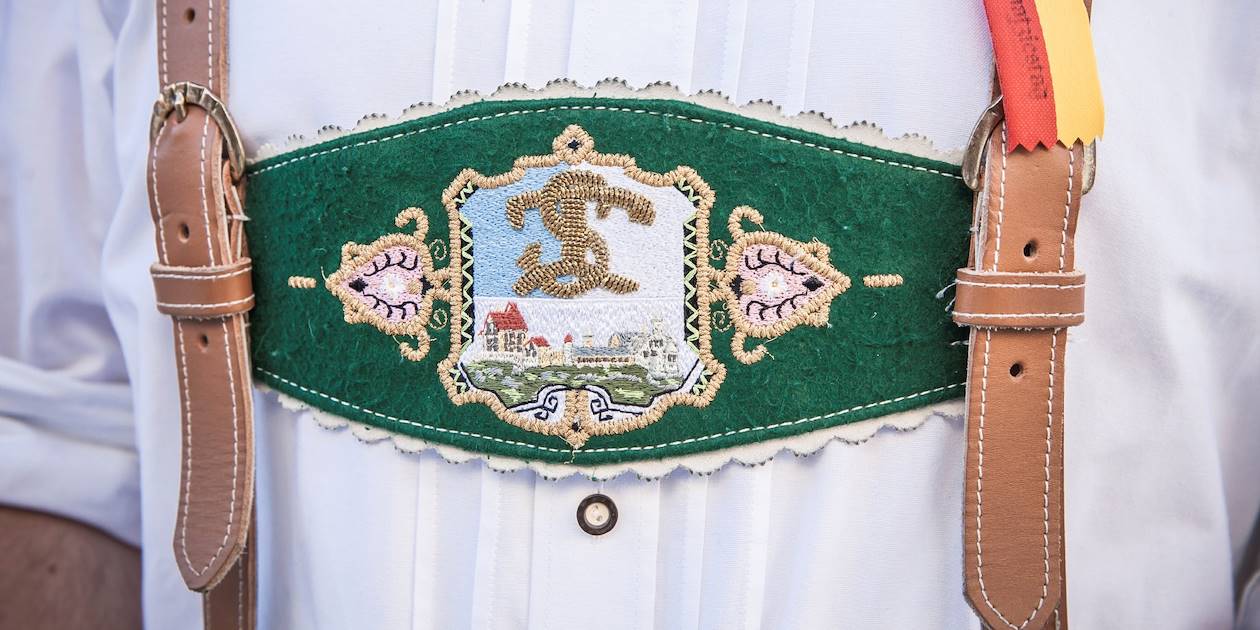 Détail de la tenue bavaroise traditionnelle - Bavière - Allemagne
