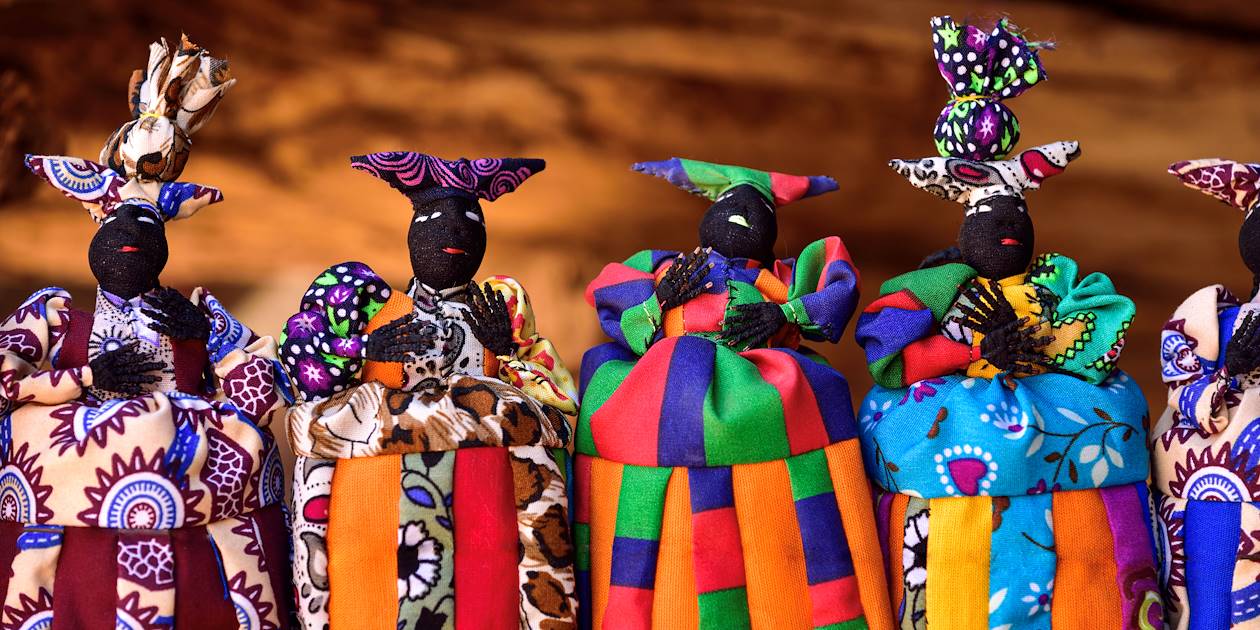 Poupées en robe traditionnelle du peuple Héréro - Botswana 