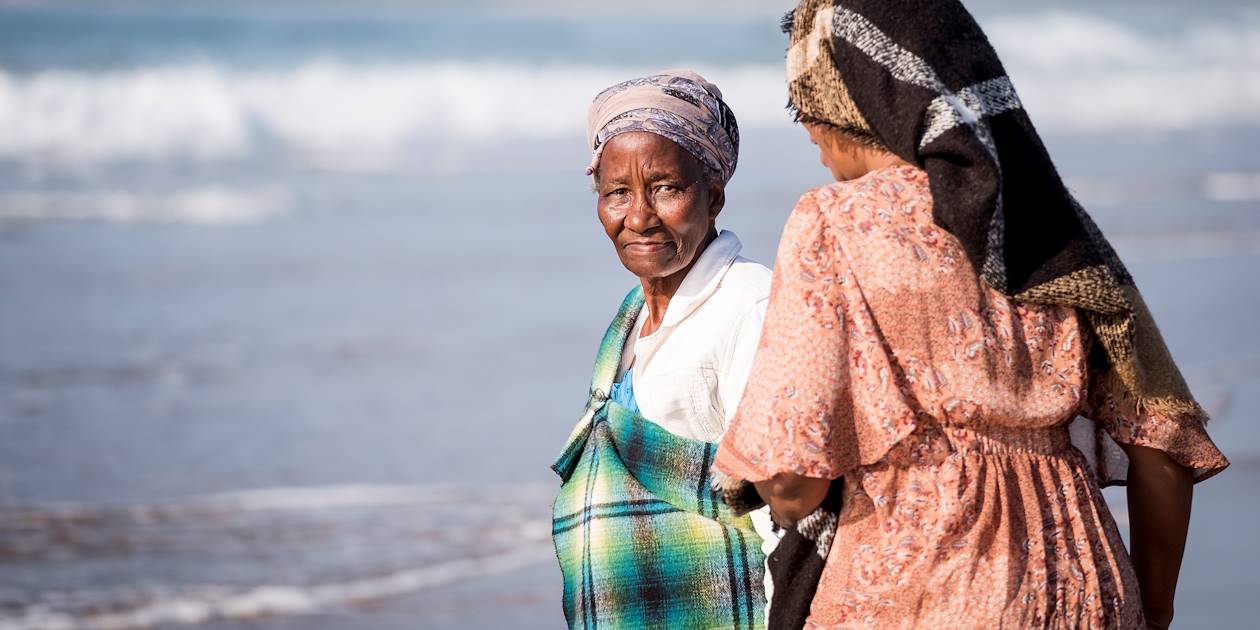 Portrait de femmes sur la plage principale de l'estuaire de Santa Lucia - Santa Lucia - KwaZulu-Natal - Afrique du Sud