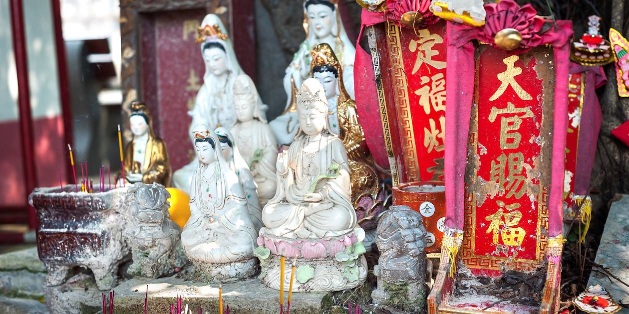Autel à l'effigie de la déesse Guanyin - Hong Kong - Chine