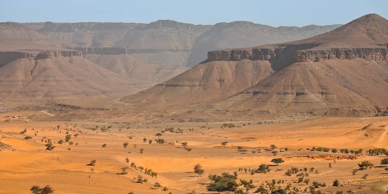 Plateaux de grès noir d’Agrawa - région de l'Adrar - Mauritanie