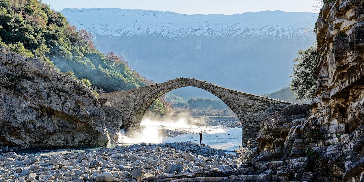 Pont de Katiut en hiver - Permet - Albanie