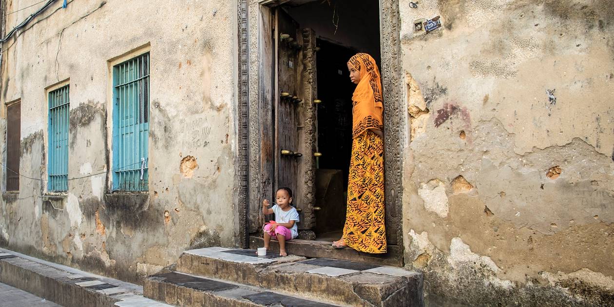 Scène de vie dans le vieux quartier de Zanzibar - Stone Town - Zanzibar Vieille Ville - Tanzanie