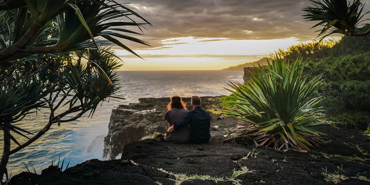 Coucher de soleil à  Cap Méchant - St Philippe - La Réunion