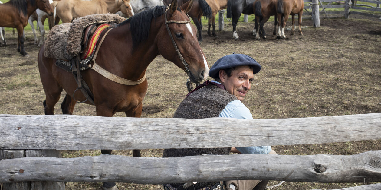 Gaucho argentin lors d'une fête locale dans une estancia - Argentine