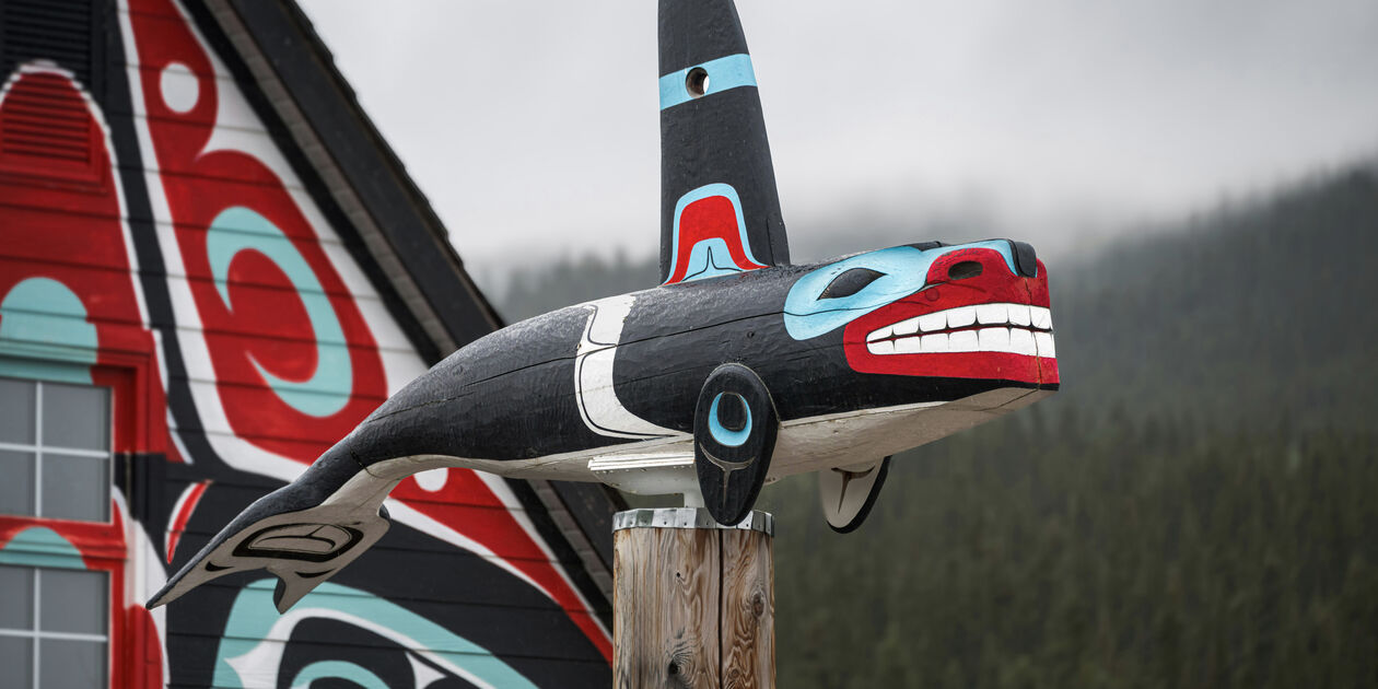 Totem autochtone dans le Yukon - Grand Nord - Canada