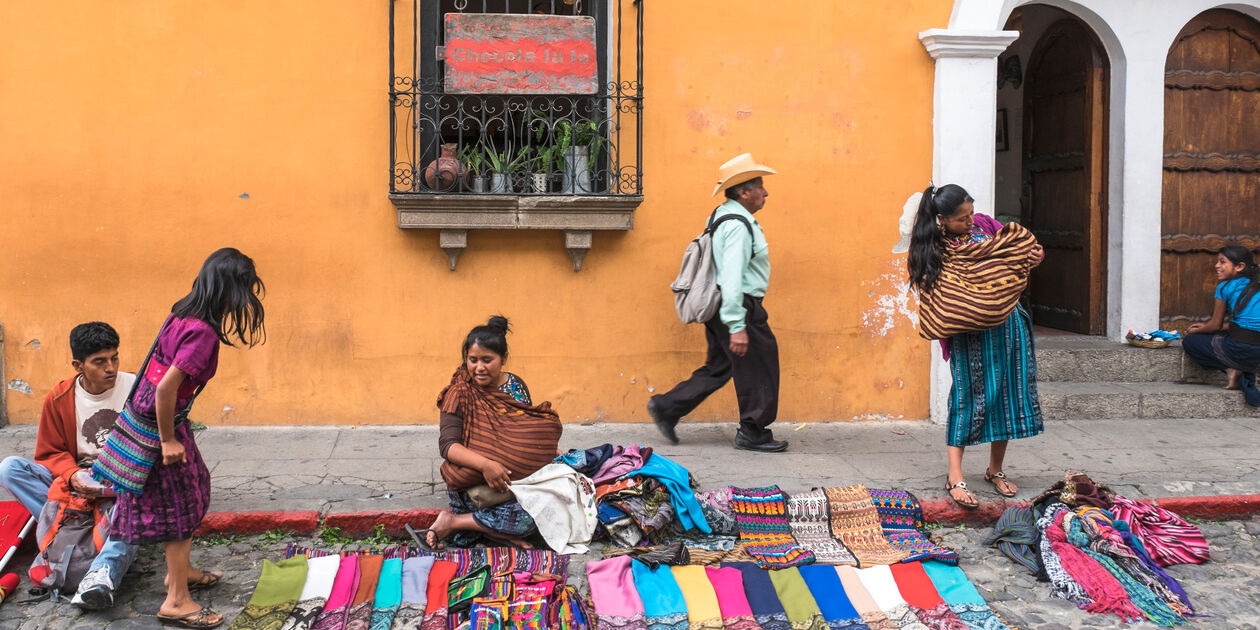 Marché à Antigua - département de Sacatepequez - Guatemala