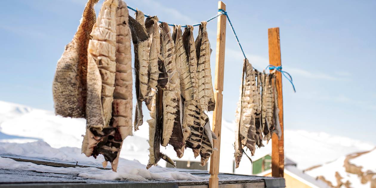Séchoir à poissons à Uummannaq - Groenland