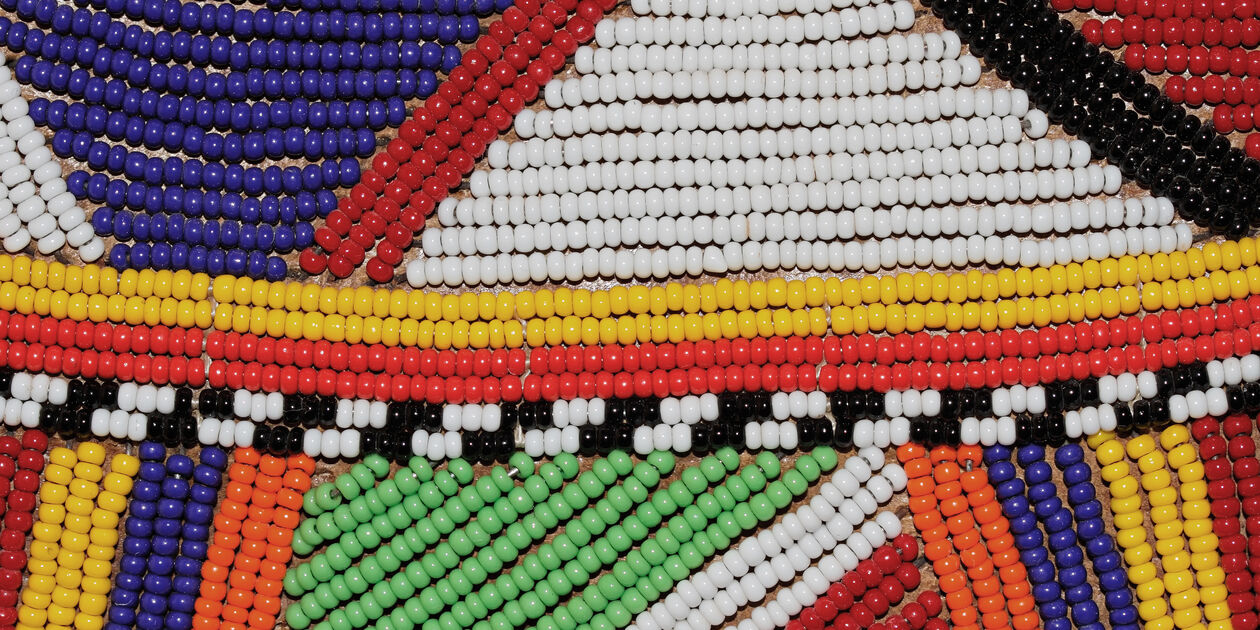 Détail des perles sur un bijou Masai - Kenya