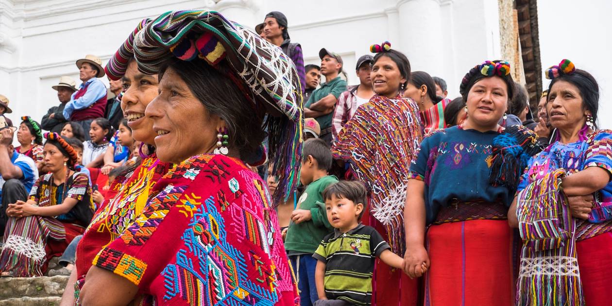 Femmes en costumes traditionnels - Guatemala