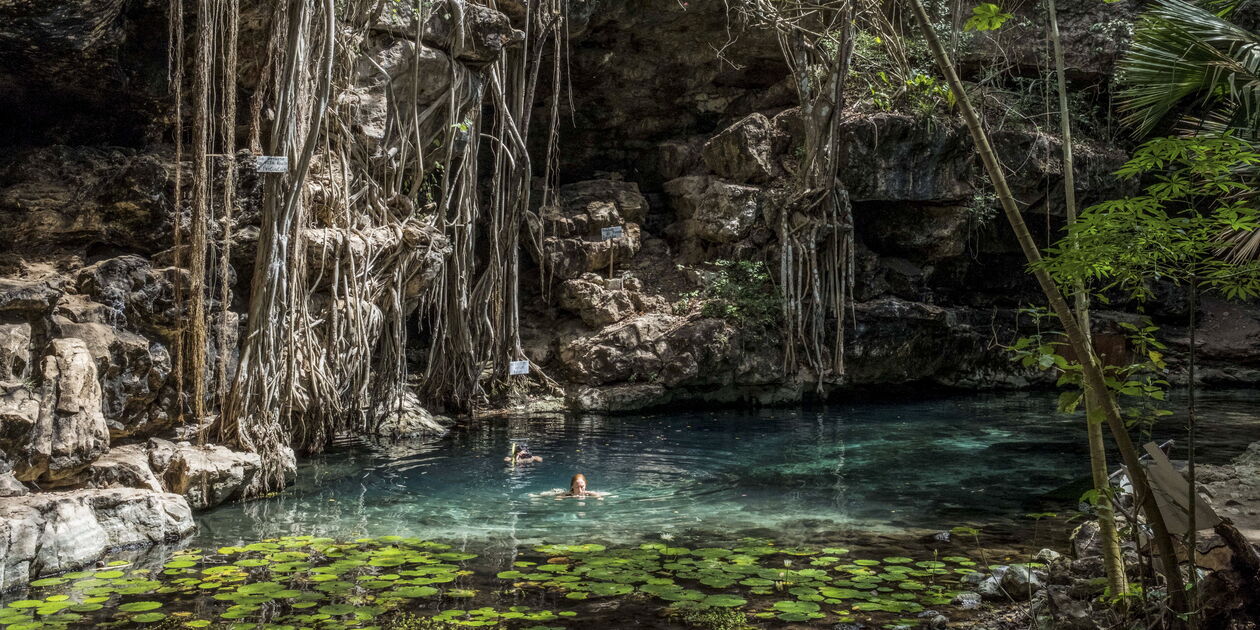Cénote dans le village de San Antonio Mulix - San Antonio Mulix - Yucatan - Mexique