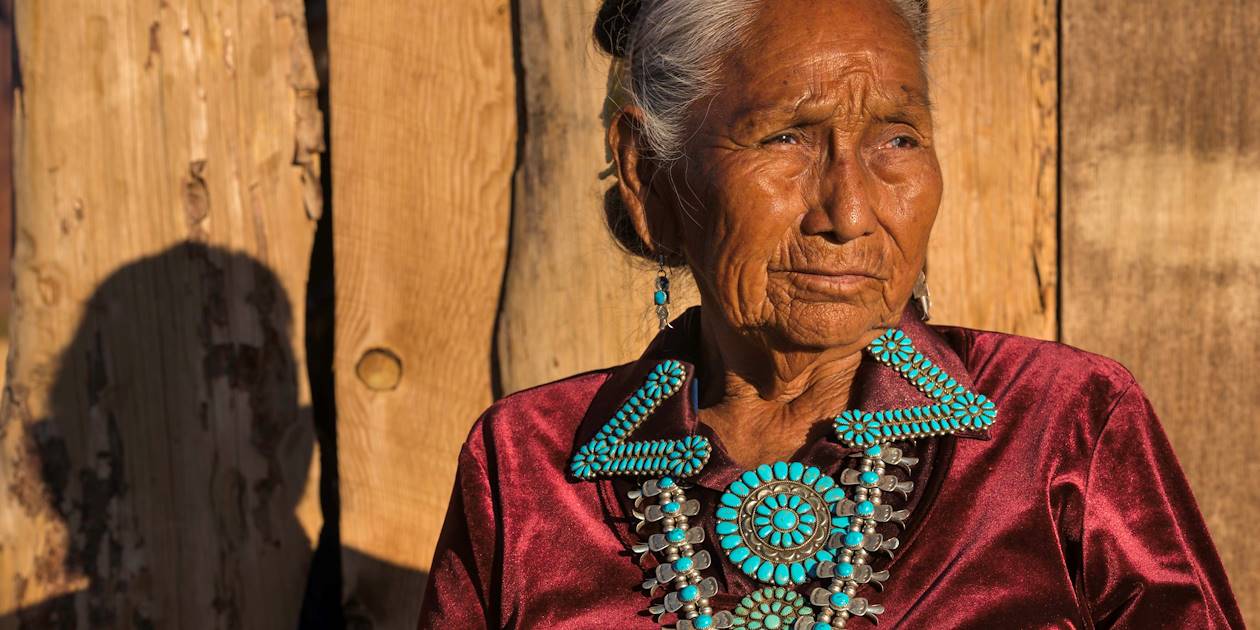 Femme navajo - Monument Valley Navajo Tribal Park - Arizona - États-Unis