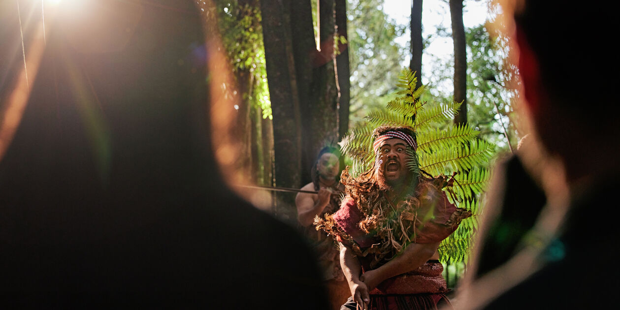 Danse traditionnelle maorie à Te Pa Tu - Rotorua - Île du Nord - Nouvelle Zélande