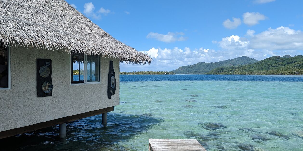 Ferme perlière à Huahiné - Îles de la Société - Polynésie Française
