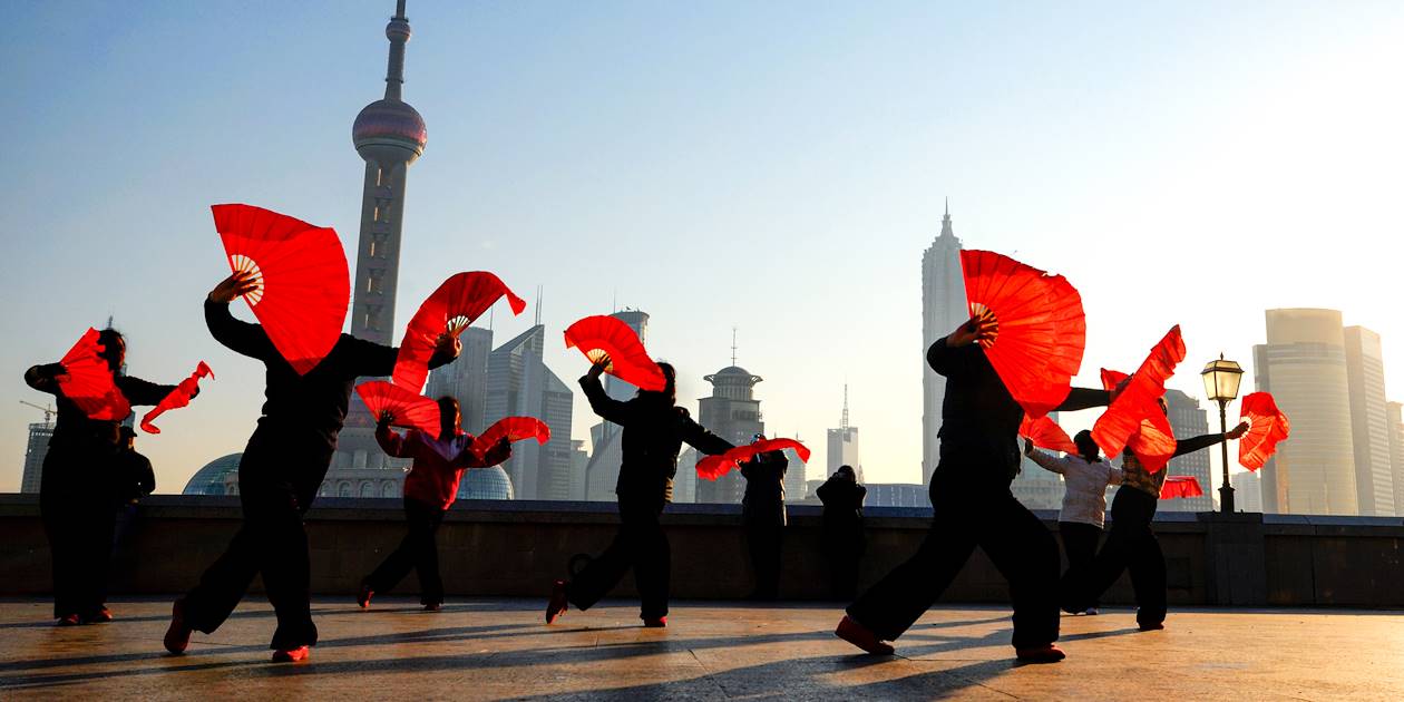 Danse traditionnelle des éventails - Shanghai - Chine