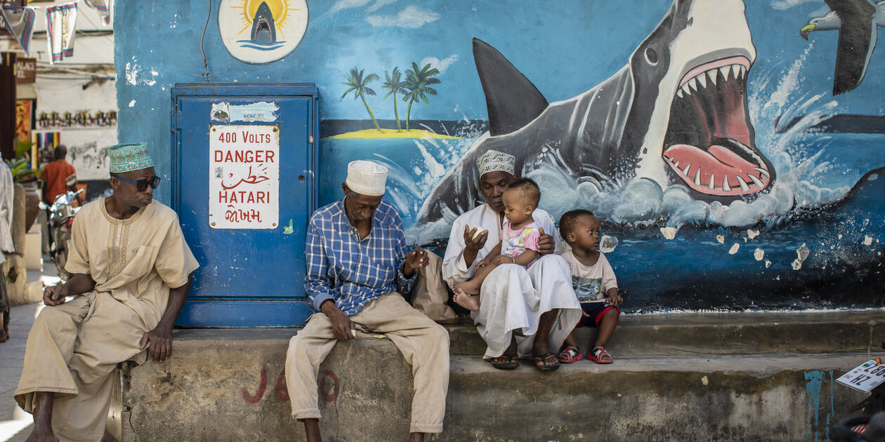 Street art dans une rue de la ville - Stone Town - Zanzibar Vieille Ville - Tanzanie