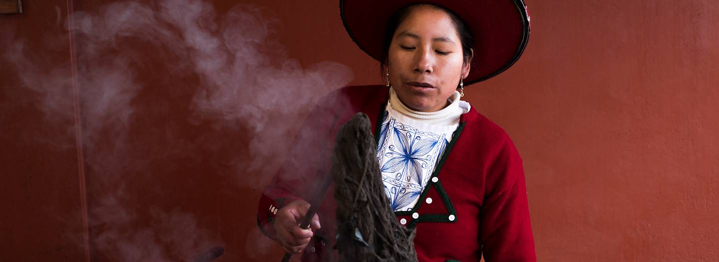 Chinchero : artisanat textile à partir de laine d'alpagas - Vallée Sacrée des Incas - Pérou