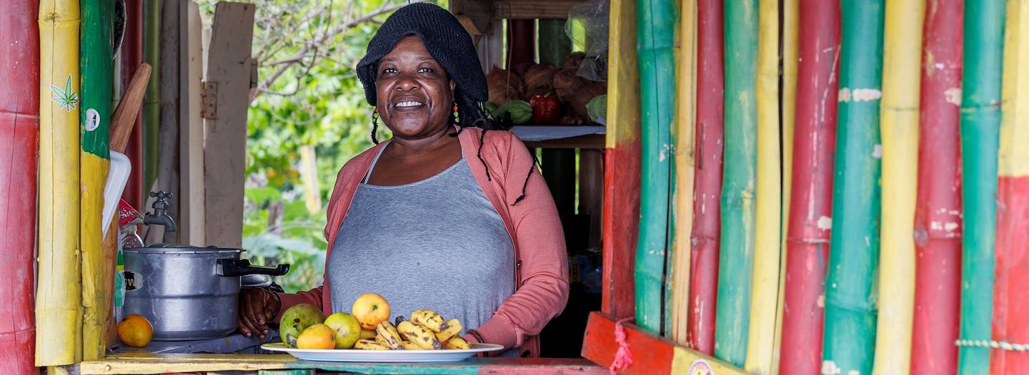 Femme dans son restaurant à Belmont - Westmoreland - Jamaïque
