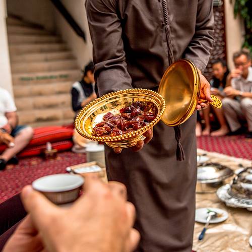 Déjeuner avec un Emirati au Sheikh Mohammed Cultural Center - Dubaï - Emirats Arabes Unis