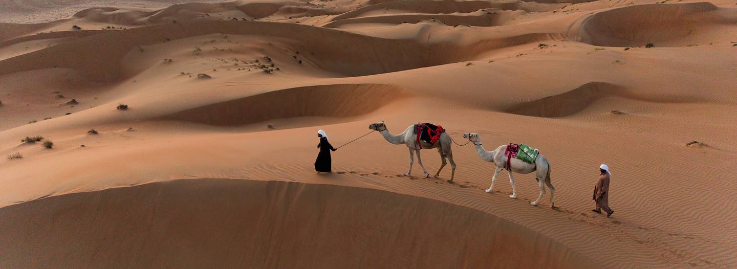 Bédouins dans le désert Wahiba Sands - Oman