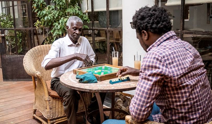 Partie de jeu avec un habitant - Saint Louis - Sénégal