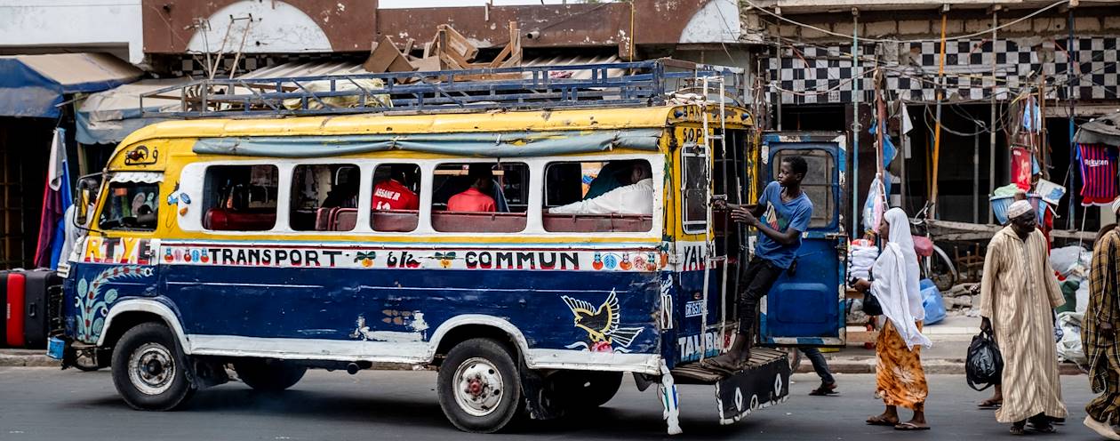 Car rapide, transport traditionnel et populaire - Dakar - Sénégal