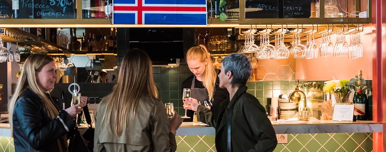 Le Grandi Mathöll, hangar abritant divers stands de street food - Reykjavik - Grand Reykjavik - Islande