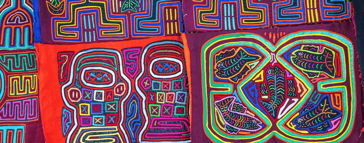 Mola, tissu traditionnel du peuple Kuna - Panama