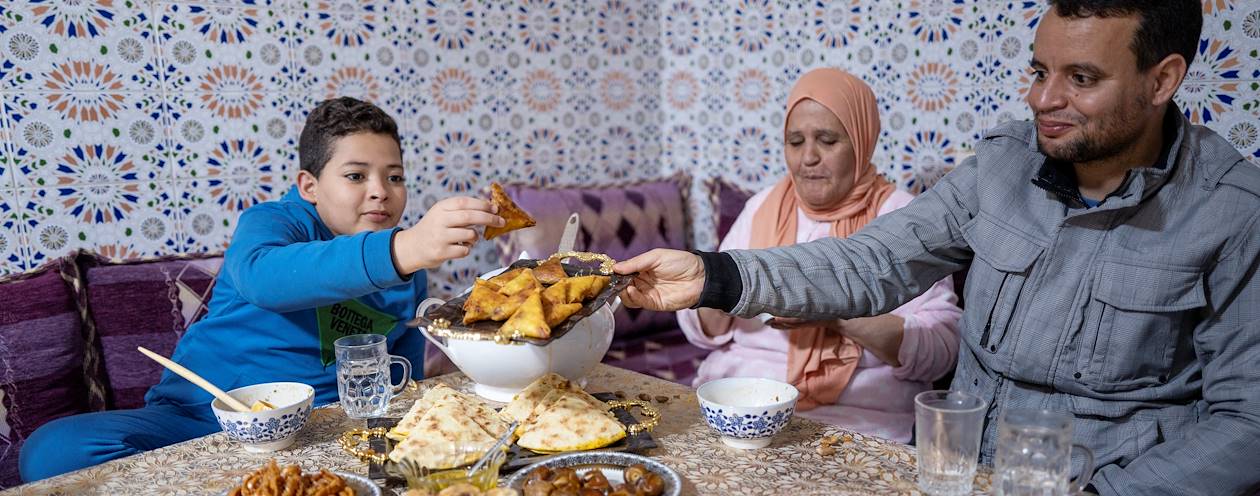 Marrakech au rythme du ramadan : rencontre et partage autour du ftour, dîner du soir pour rompre le jeûne - Maroc