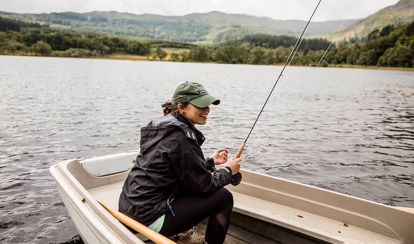 Pêche sur le Loch Achray - Parc national du Loch Lomond et des Trossachs - Ecosse