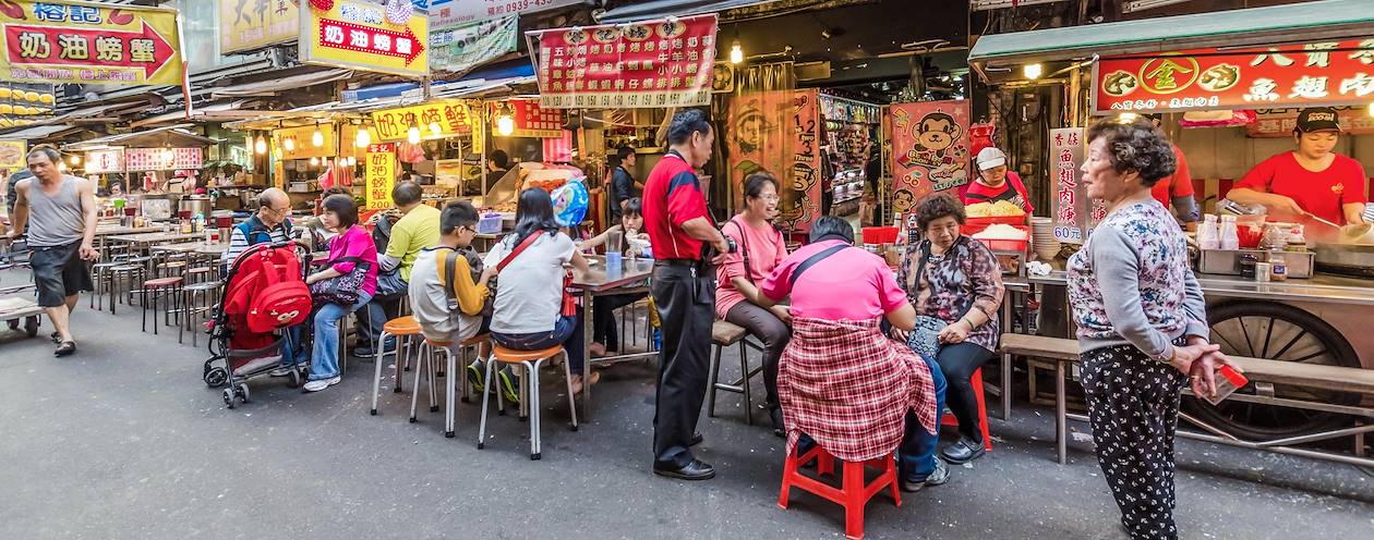 Scène de vie dans un marché de Keelung - Taïwan