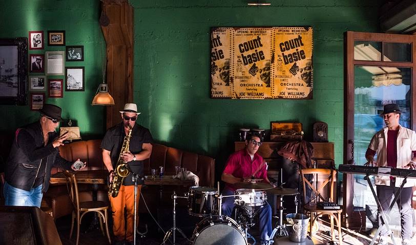 Little Havana : musiciens dans un café du quartier - Miami Beach - Floride - Etats-Unis