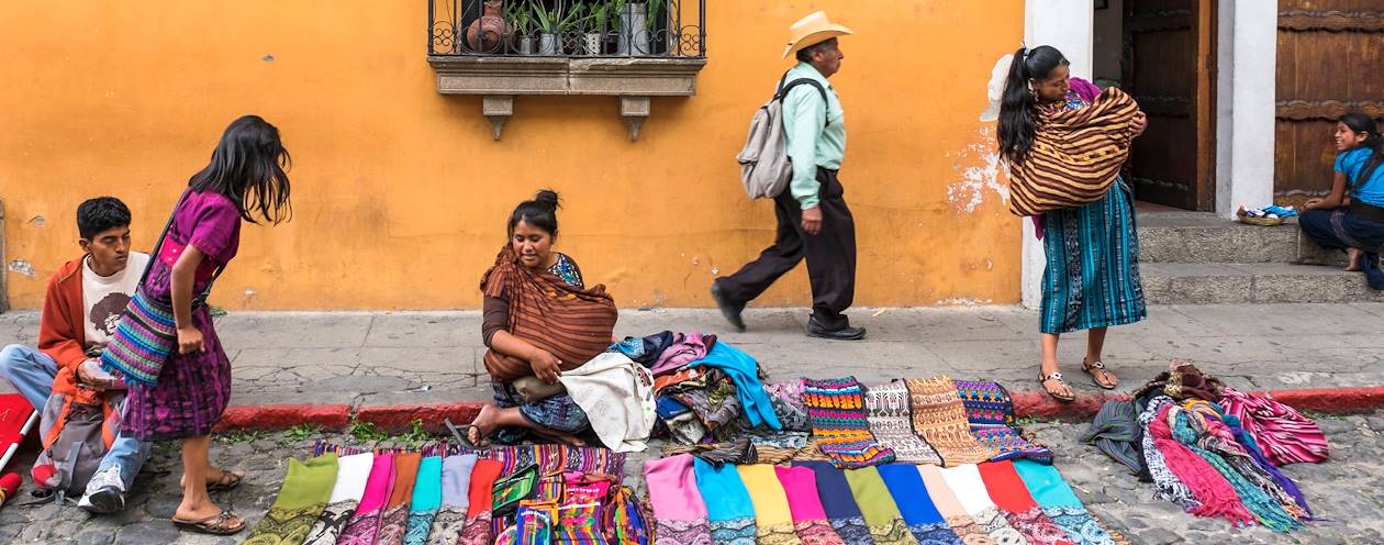 Marché à Antigua - département de Sacatepequez - Guatemala