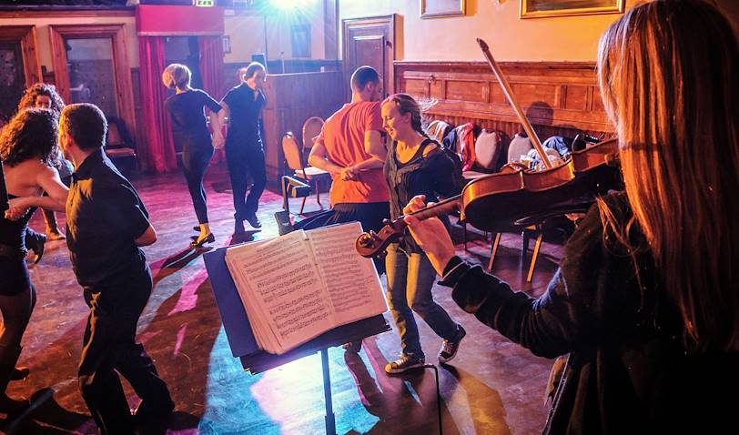 Le Ceilidh, la décoiffante danse traditionnelle écossaise - Royaume Uni