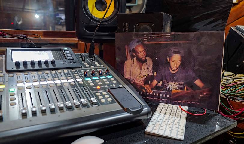 Rencontre avec un disquaire à Kingston : Rockers International Records - Jamaïque