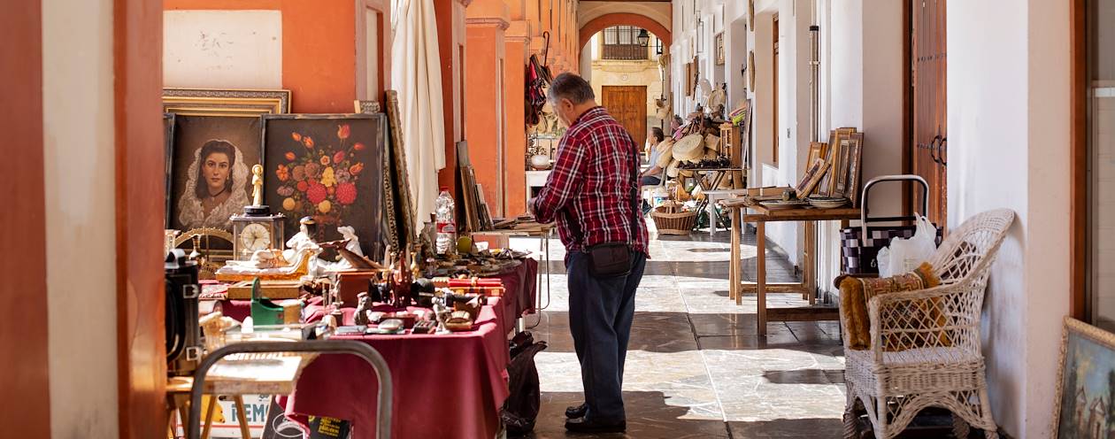 Antiquaire sur la Plaza de la Corredera - Cordoue - Andalousie - Espagne