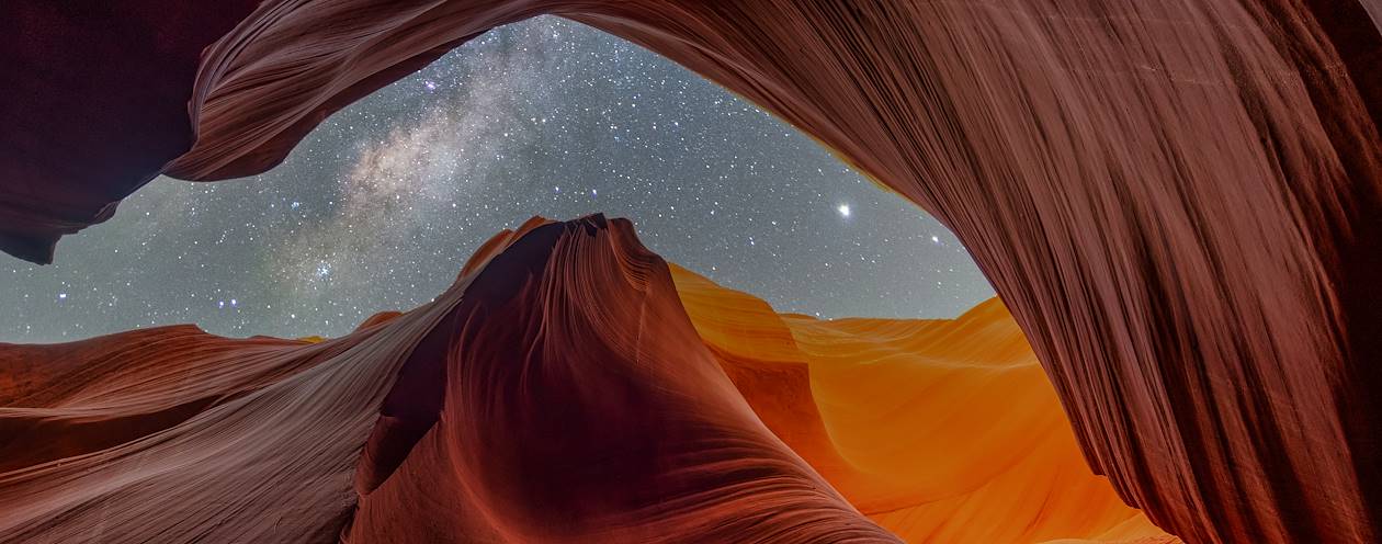 Observation des étoiles dans le canyon Ligai Si Anii - Arizona - Etats-Unis