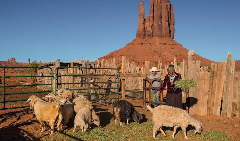 Rencontre avec les Navajos - Monument Valley - Arizona - Etats-Unis