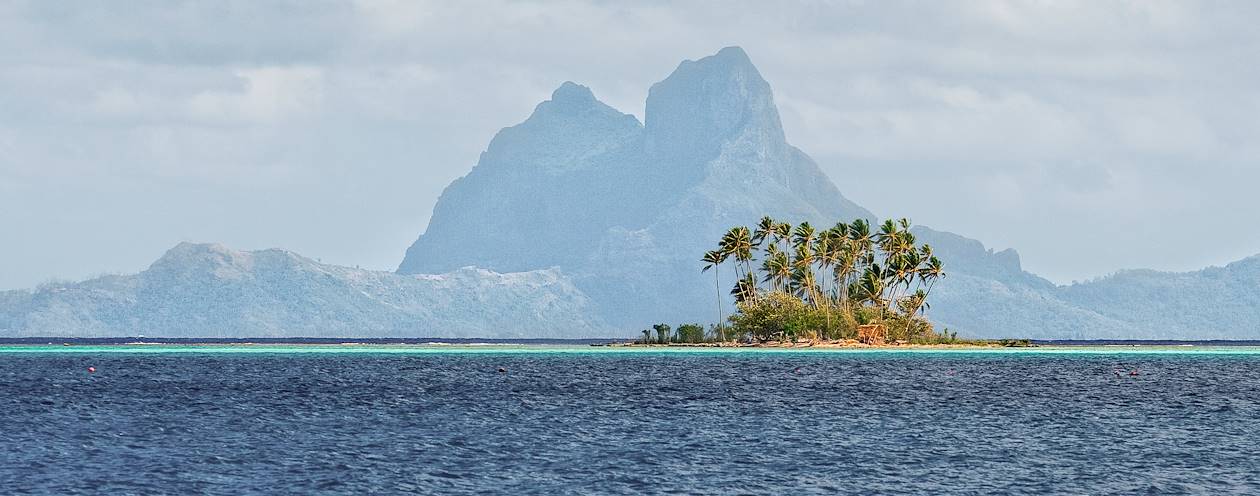 Bora Bora, depuis l'île de Taha'a - Polynésie Française