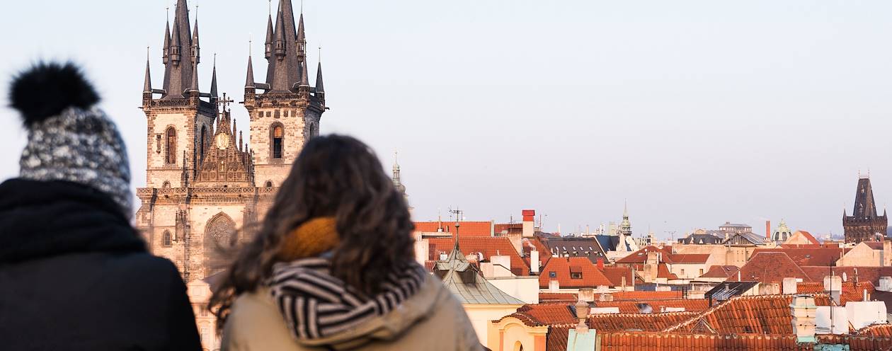 Vue depuis la terrasse d'un hôtel sur l'église Notre Dame de Tyn - Prague - République Tchèque