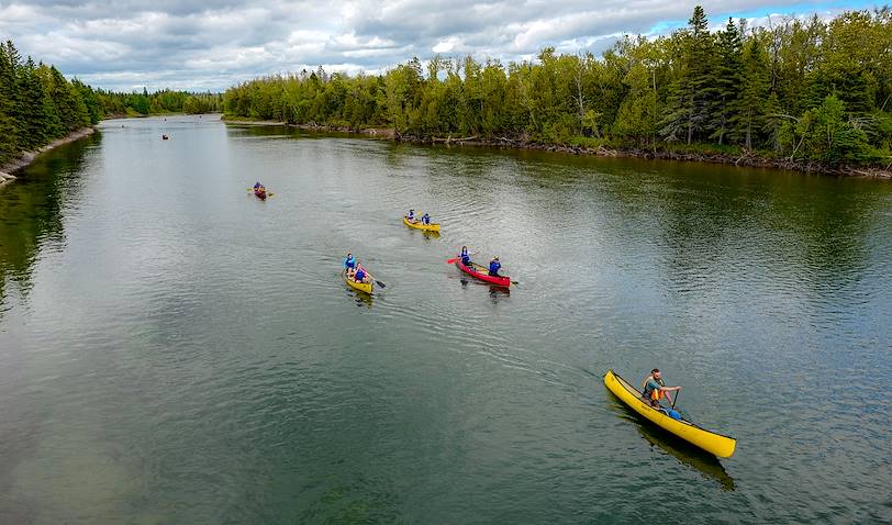 Descente de la Rivière Bonaventure en canoë - Bonaventure - Québec - Canada