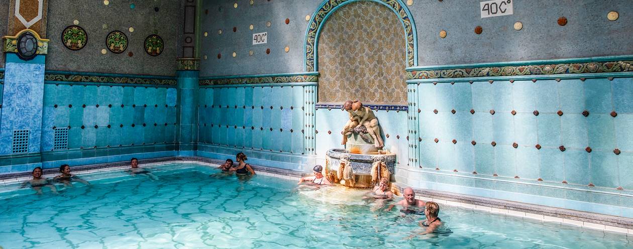 Les Thermes Gellért et leur architecture Art Nouveau - Budapest - Hongrie