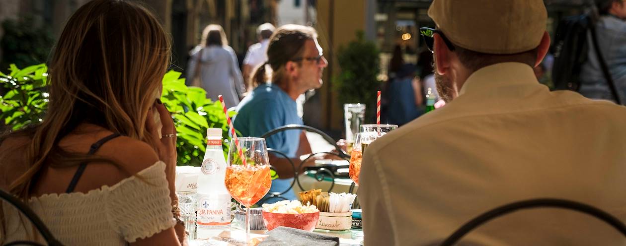 Spritz en terrasse à Lucca - Toscane - Italie